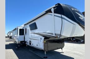 New 2024 Jayco Pinnacle 38FBRK Photo