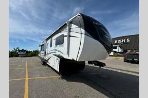 New 2024 Jayco North Point 390CKDS Photo