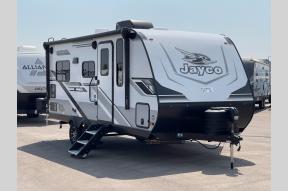 New 2025 Jayco Jay Feather 19MRK Photo