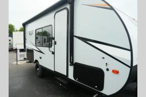 Used 2022 Forest River RV Wildwood FSX 179DBK Photo