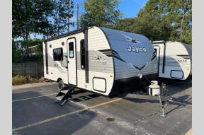 New 2025 Jayco Jay Flight SLX 175FQ Photo