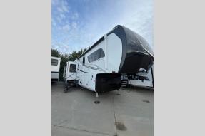 New 2025 Jayco North Point 390CKDS Photo