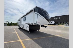 New 2025 Jayco Pinnacle 38FBRK Photo