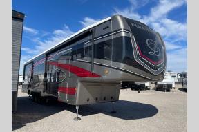 Used 2023 DRV Luxury Suites FullHouse LX455 Photo
