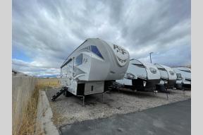 Used 2023 Northwood Arctic Fox 27-5L Photo