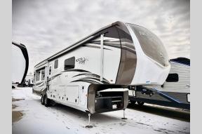 Used 2020 Jayco North Point 387FBTS Photo