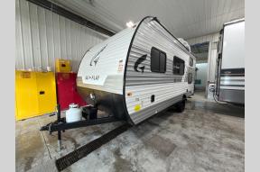 Used 2025 Wayfinder RV Go Play 19BH Photo
