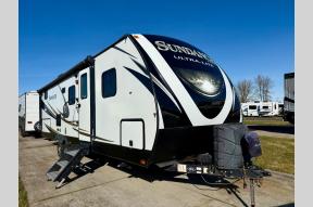 Used 2018 Heartland Sundance 281DB Photo