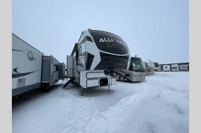 Used 2022 Alliance RV Valor 40V13 Photo