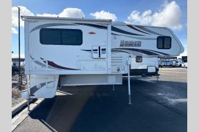 Used 2015 Lance 1052 Photo