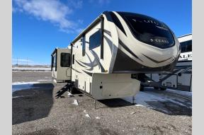 Used 2020 Grand Design Solitude S-Class 2930RL Photo
