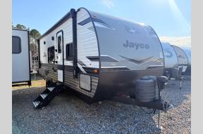 Used 2024 Jayco 225 MLS Photo