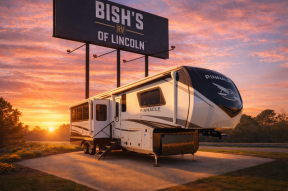 New 2025 Jayco Pinnacle 32RLTS Photo