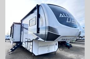 Used 2024 Alliance RV Paradigm 395DS Photo