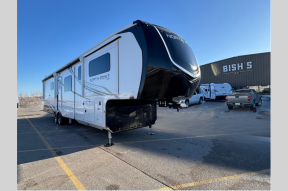 New 2025 Jayco North Point 382FLRB Photo