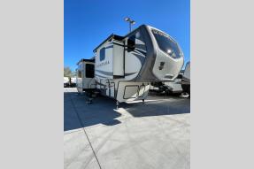 Used 2017 Keystone RV MONTANA LEGACY 3820FK Photo