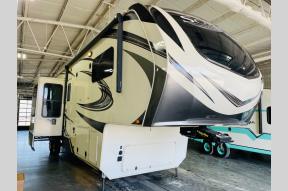 Used 2020 Grand Design Solitude 375RES Photo