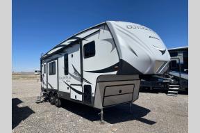 Used 2017 Outdoors RV Glacier Peak Mountain Series F26RKS Photo