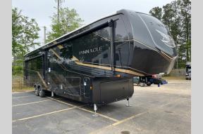 New 2025 Jayco Pinnacle 38FBRK Photo