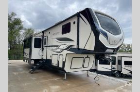 Used 2022 Keystone RV Montana High Country 351BH Photo