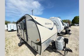 Used 2016 Venture RV Sonic SN220VRB Photo