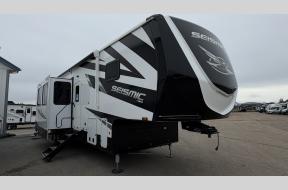 New 2025 Jayco Seismic 395 Photo