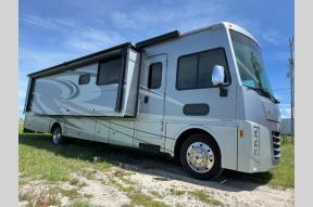 Used 2017 Winnebago Sightseer 36Z Photo