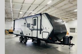 New 2025 Grand Design Imagine XLS 22BHE Photo