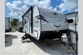New 2025 Jayco Jay Flight SLX 175FQ Photo