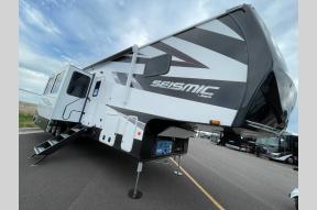 New 2025 Jayco Seismic 395 Photo