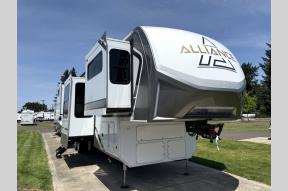New 2025 Alliance RV Paradigm 385FL Photo