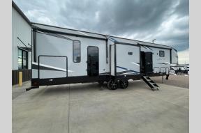 Used 2022 Forest River RV Cherokee Arctic Wolf 3770SUITE Photo