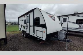 Used 2014 Winnebago Industries Towables Minnie 2101 DS Photo