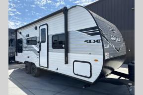 New 2026 Jayco Jay Flight SLX 210QBW Photo