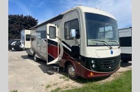 Used 2017 Holiday Rambler Admiral 31W Photo