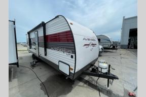 New 2025 Prime Time RV Avenger LT 25BH Photo