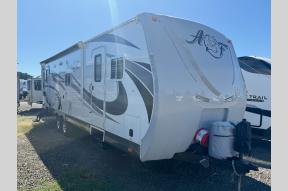Used 2016 ARCTIC FOX Silver Fox 32A Photo