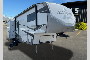 Used 2022 Alliance RV Avenue All-Access 33RKS Photo