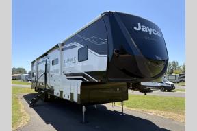 New 2026 Jayco Seismic 413 Photo