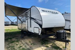 New 2024 Prime Time RV Tracer 230BHSLE Photo