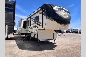 Used 2017 Keystone RV Alpine 3011RE Photo