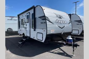 New 2026 Jayco Jay Flight SLX 175FQW Photo