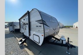 New 2025 Jayco Jay Flight SLX 175BH Photo