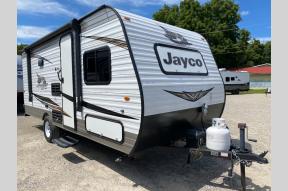 Used 2019 Jayco Jay Flight SLX 174BH Photo