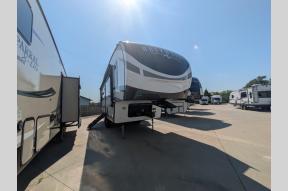 Used 2023 Forest River RV Rockwood Signature 2442BS Photo