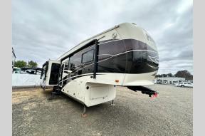 Used 2013 Jayco Pinnacle 36RSQS Photo