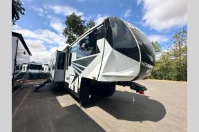 Used 2022 Heartland Cyclone 4006 Photo