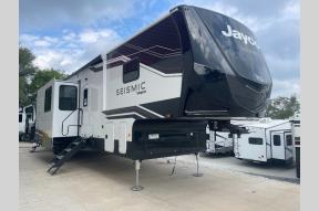 New 2026 Jayco Seismic 399 Photo