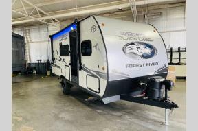 Used 2025 Forest River RV Cherokee Wolf Pup Black Label 16BHSWBL Photo