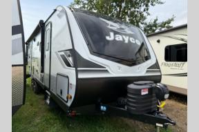 Used 2025 Jayco Jay Feather 27BH Photo